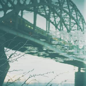 男生和女生一起打桩做爱
